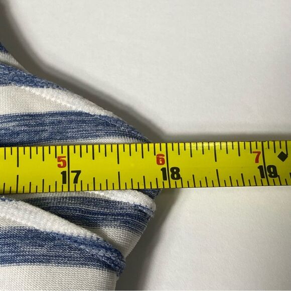 Chetta B Blue & white Striped Textured Sleveless Fit & Flare Dress Womens Size 6 - Picture 2 of 16